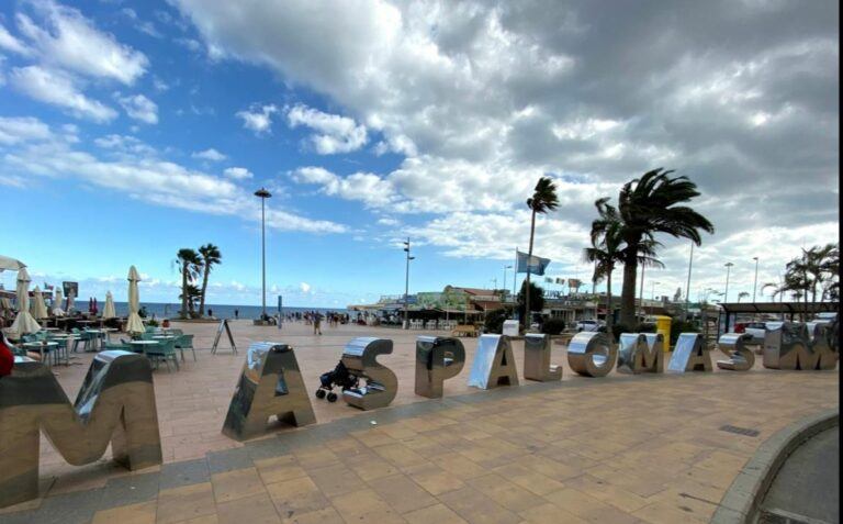 Cheap Holidays to Gran Canaria | Maspalomas sign